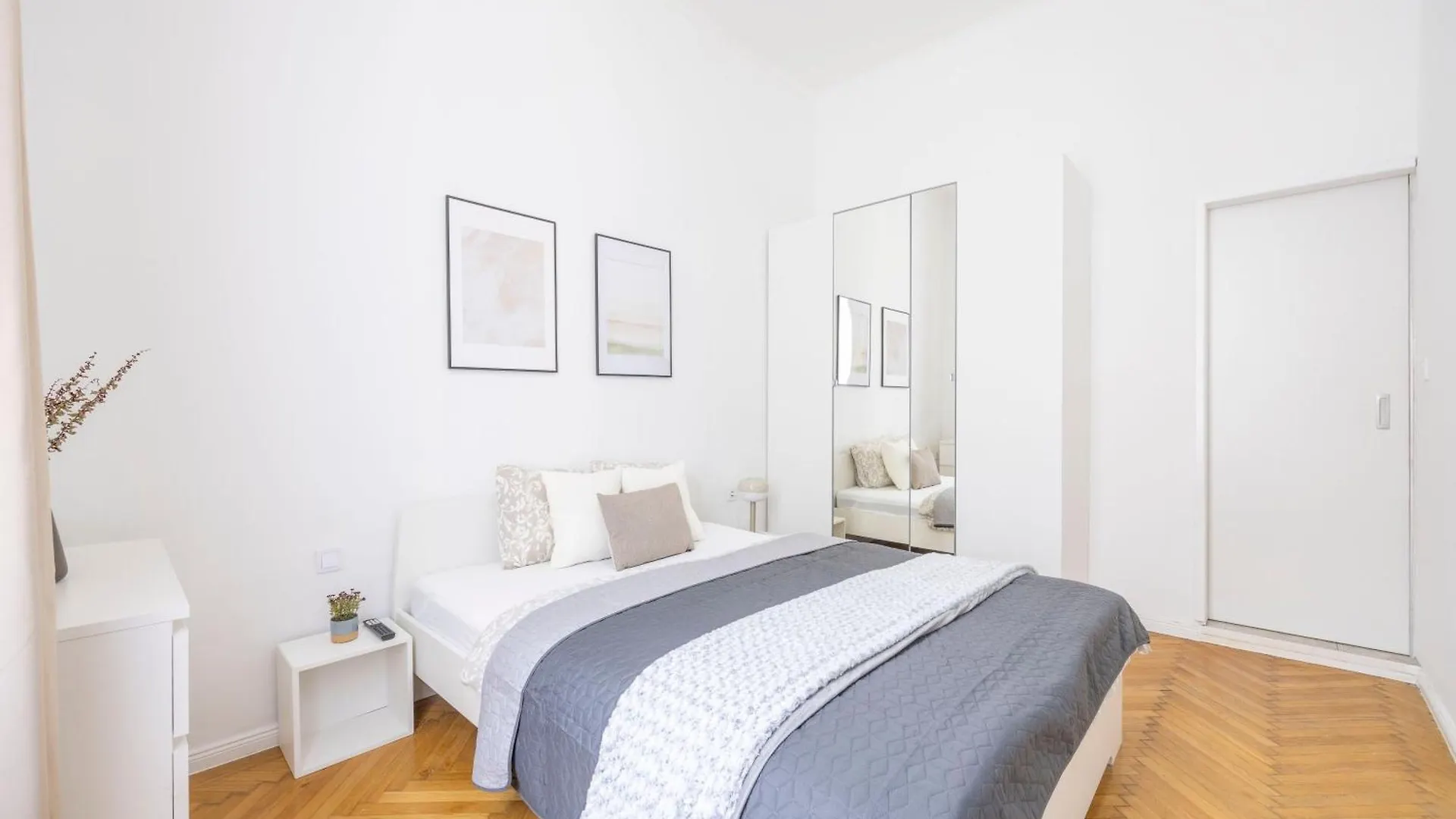 Charming & Cozy Central Elizabeth Apartment Boedapest 0*,