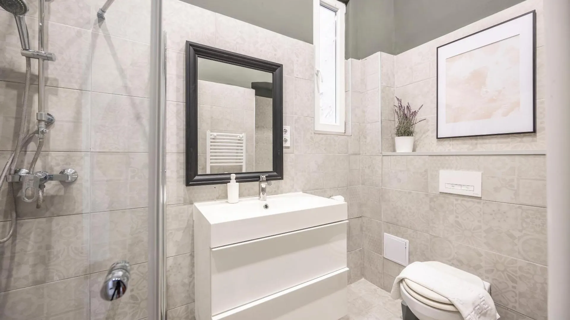 Charming & Cozy Central Elizabeth Apartment Budapest 0*,