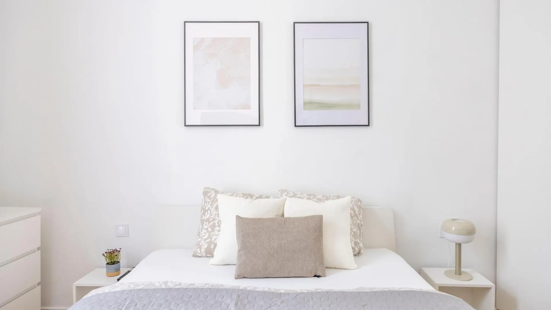Charming & Cozy Central Elizabeth Apartment Budapest